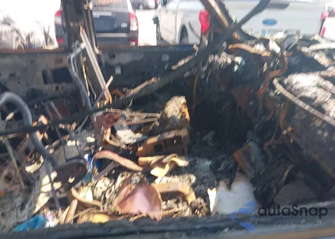 2002 Chevrolet Suburban 1500 Ls из США, поврежденный, VIN 1GNFK16Z82J207479